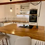 Old Town Hideaway 아파트 첼레