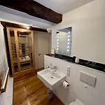 Old Town Hideaway 아파트 첼레