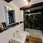 Old Town Hideaway 아파트