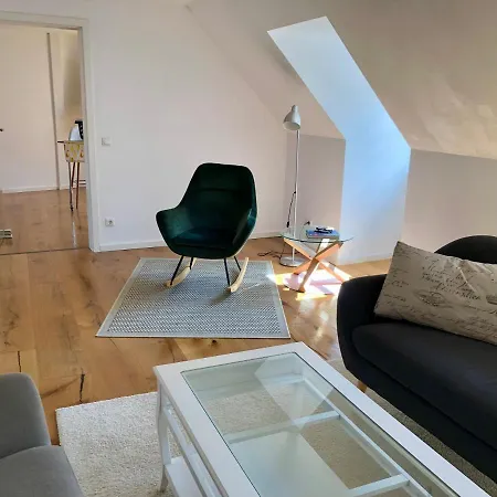 Old Town Hideaway アパート ツェレ