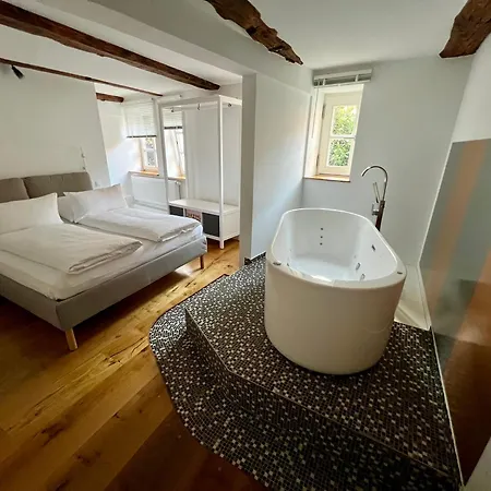 アパート Old Town Hideaway ツェレ